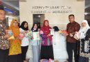 Penyerahan Buku dari BKPSDM Kabupaten Indramayu pada Dinas Perpustakaan dan Arsip Kabupaten Indramayu